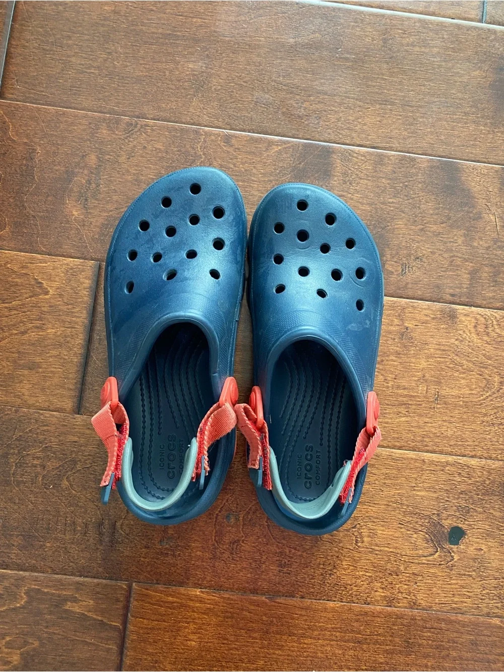Crocs Kids Classic All-Terrain Clog Navy Blue / Red Strap - Size Junior J6